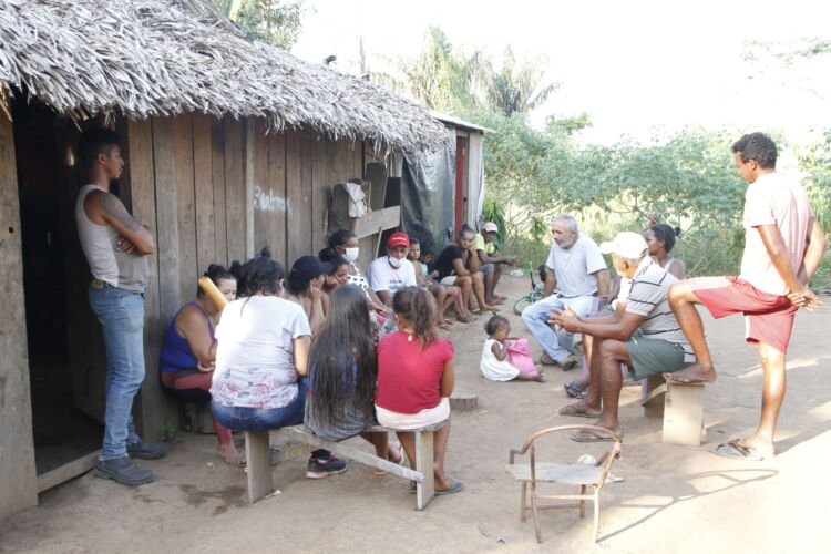 47 - 2021 - Em Setembro, ainda sob a ameaça do Covid 19 o Xingu Vivo, ja vacinado, faz a rodada de conversa com os Nucleos Guardiões (foto Verena Glass)